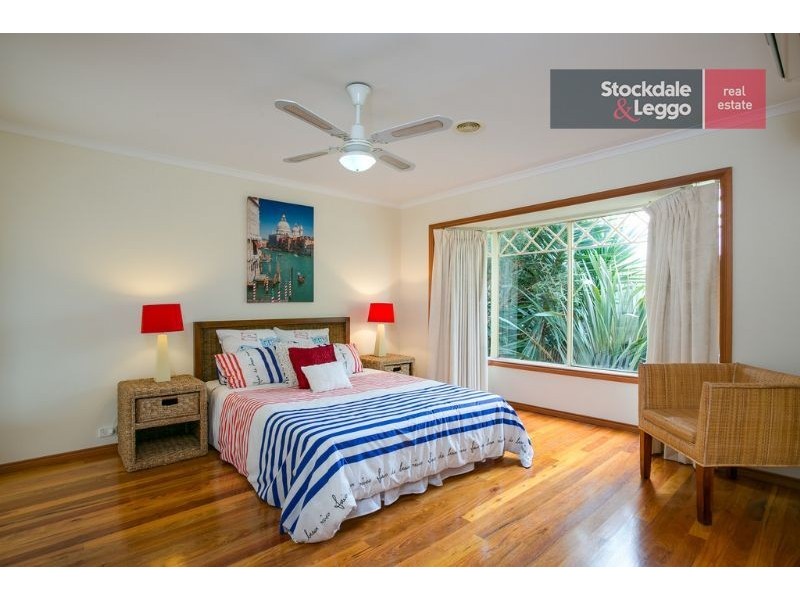 72 Victoria Street, Safety Beach VIC 3936