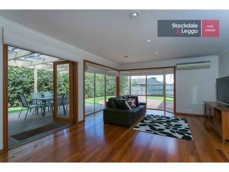 72 Victoria Street, Safety Beach VIC 3936