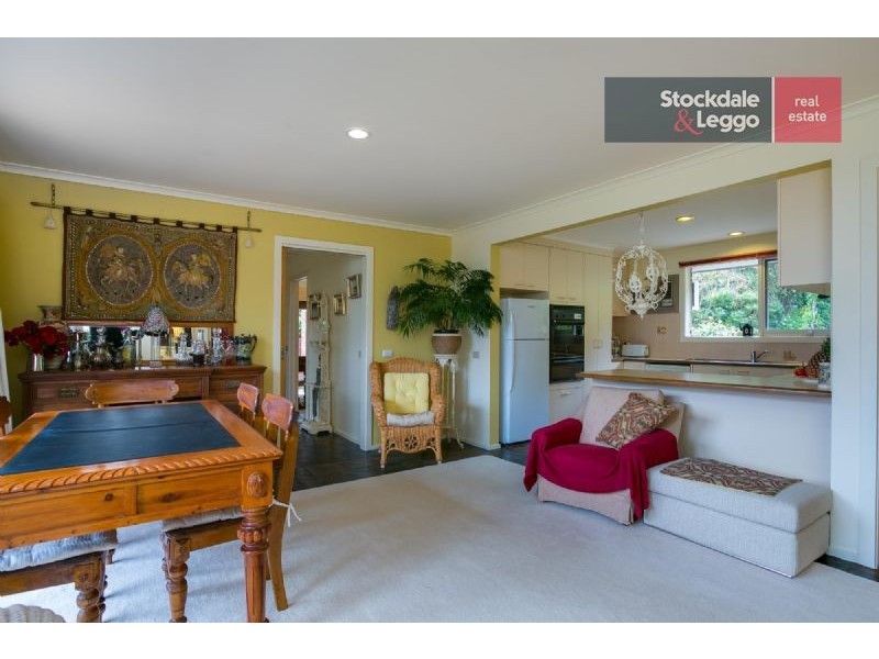 37 Anne Drive, Dromana VIC 3936