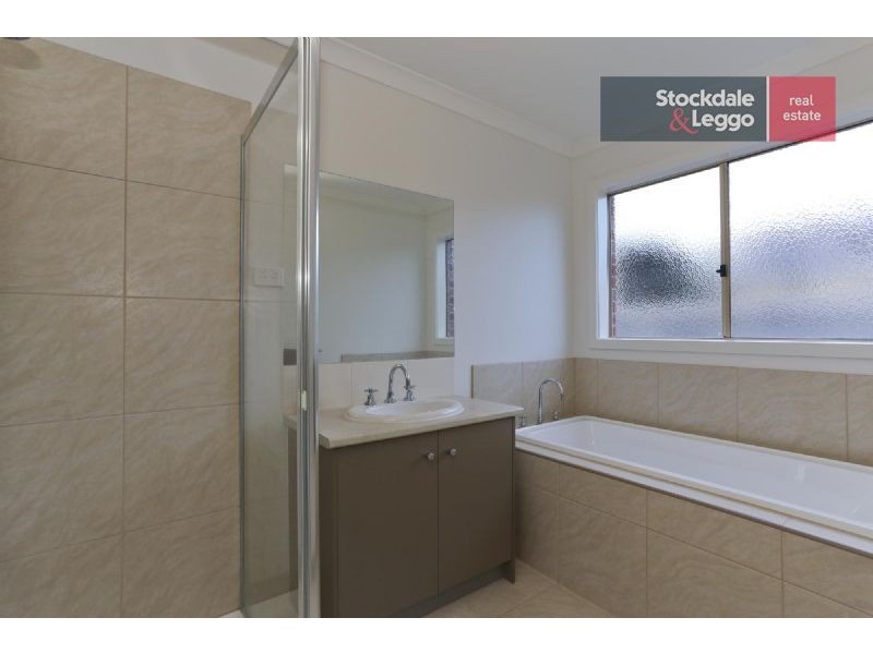 36 Coveside Avenue, Safety Beach VIC 3936