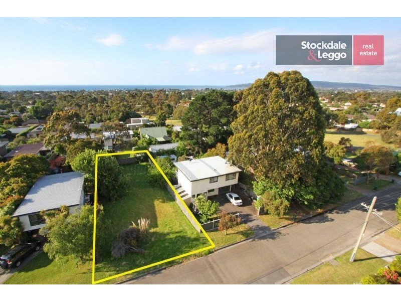 30 Dahlia Street, Dromana VIC 3936
