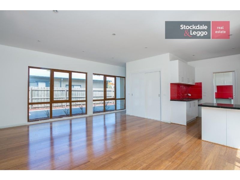 1/170 Dromana Parade, Safety Beach VIC 3936