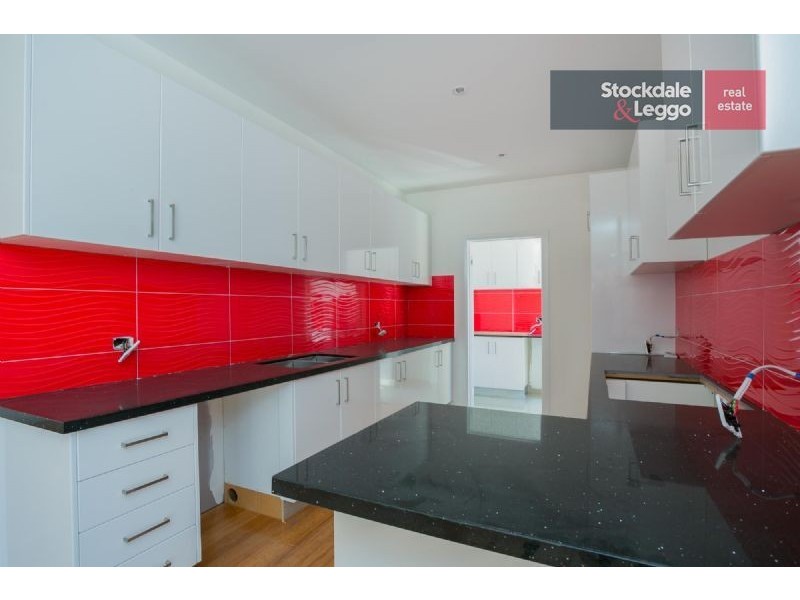 2/170 Dromana Parade, Safety Beach VIC 3936