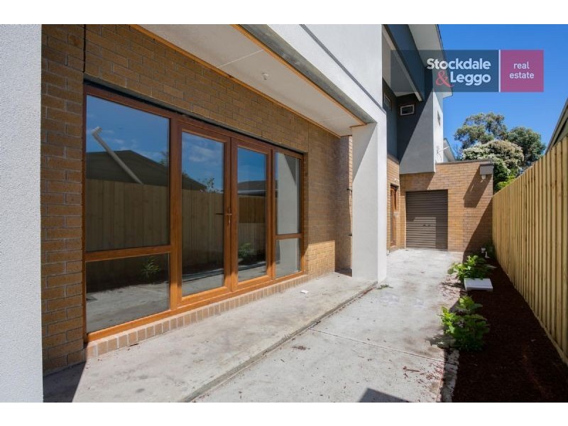 2/170 Dromana Parade, Safety Beach VIC 3936