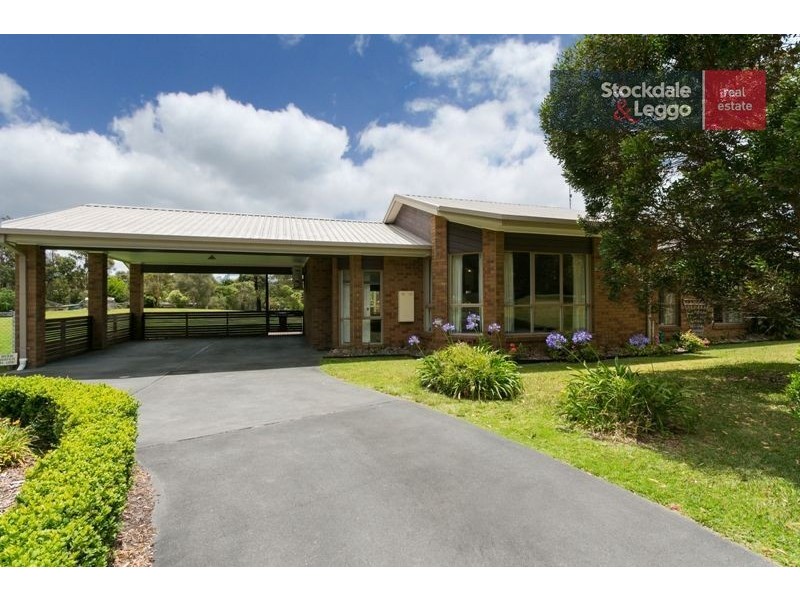 27 Lockhart Drive, Rosebud VIC 3939