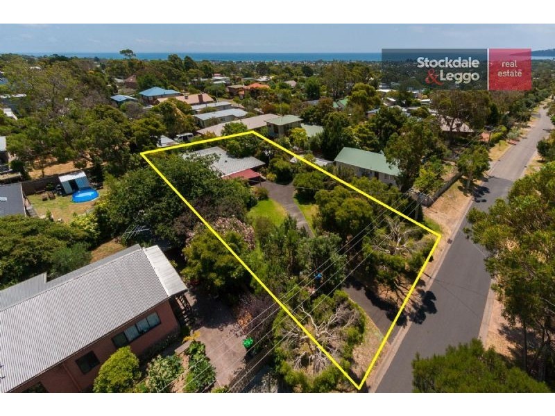 90 Rainier Avenue, Dromana VIC 3936