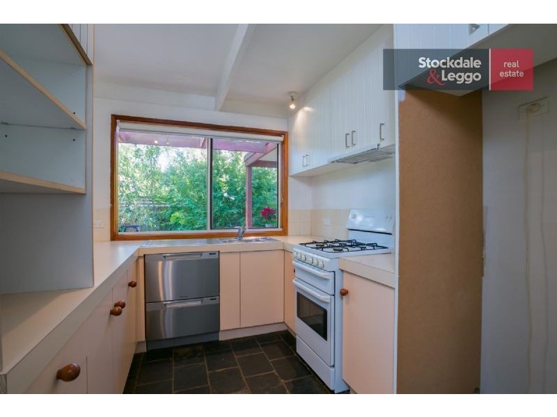 90 Rainier Avenue, Dromana VIC 3936