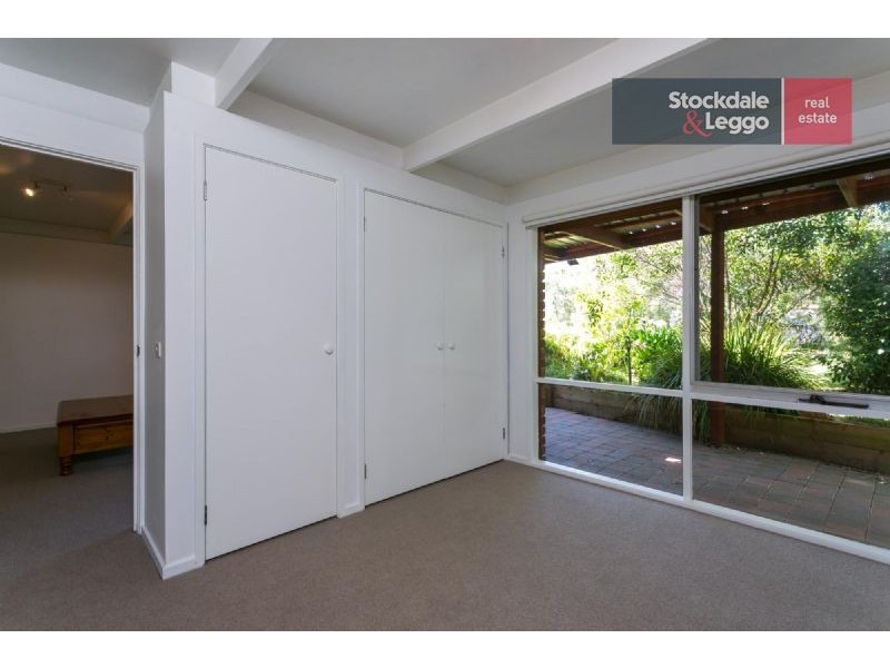 90 Rainier Avenue, Dromana VIC 3936