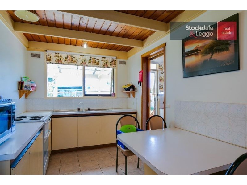 4 Rosalie Avenue, Dromana VIC 3936