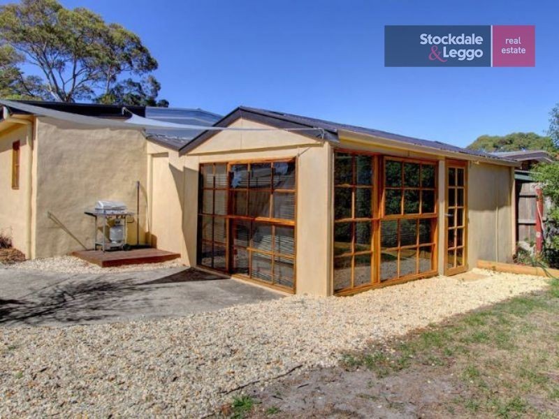 164 Seventh Avenue, Rosebud VIC 3939