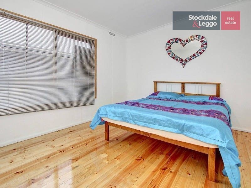 164 Seventh Avenue, Rosebud VIC 3939