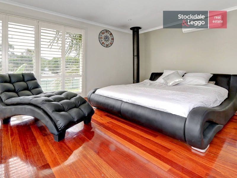 4 Victoria Street, Safety Beach VIC 3936