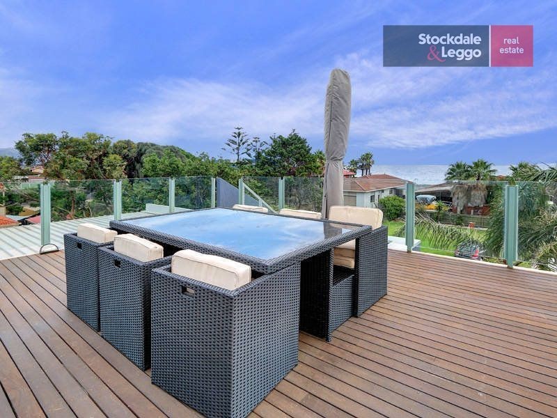 4 Victoria Street, Safety Beach VIC 3936