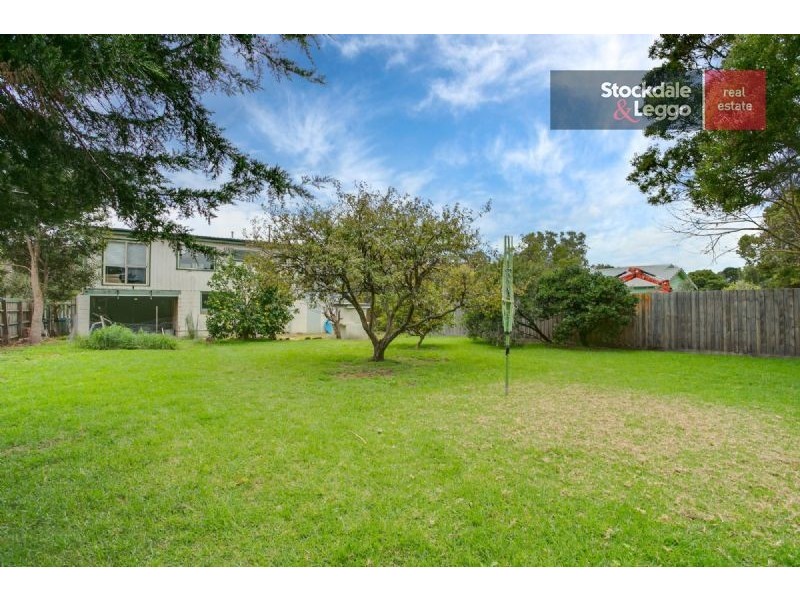 14 Iluka Street, Safety Beach VIC 3936