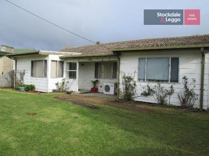 2 Balmoral Avenue, Safety Beach VIC 3936