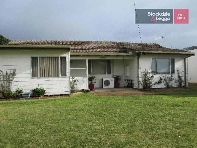 2 Balmoral Avenue, Safety Beach VIC 3936