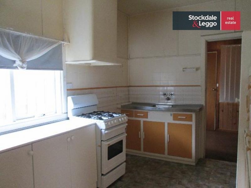 2 Balmoral Avenue, Safety Beach VIC 3936