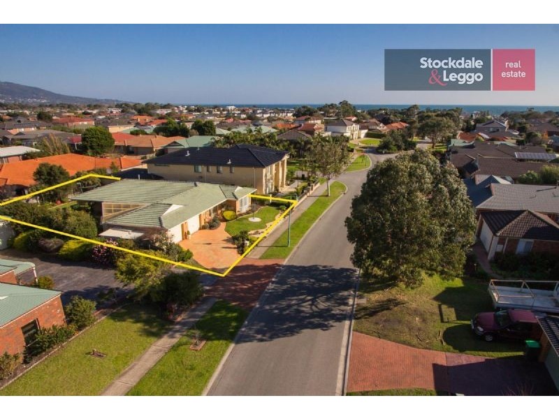 42 Victoria Street, Safety Beach VIC 3936