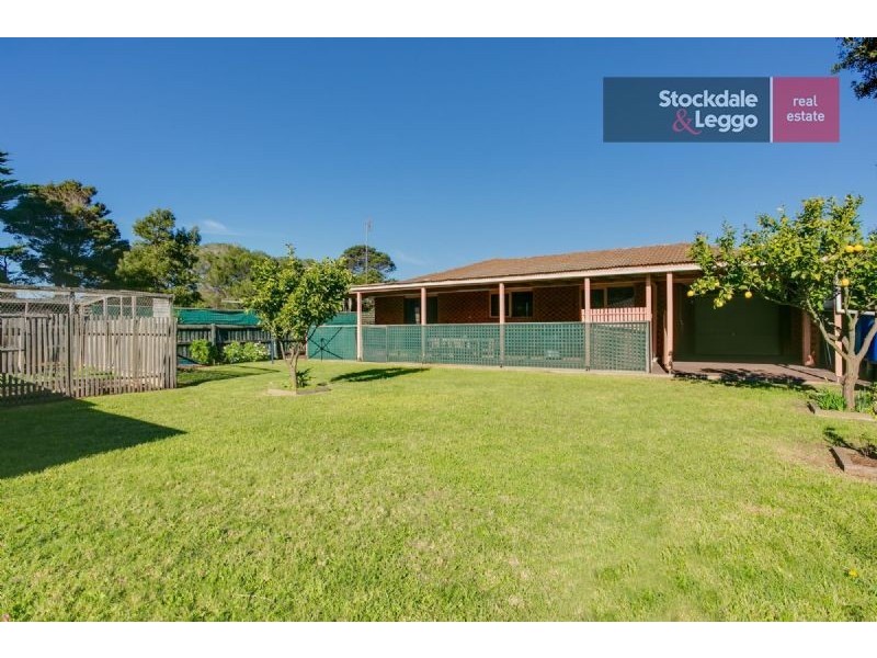 1 Knott Street, Safety Beach VIC 3936