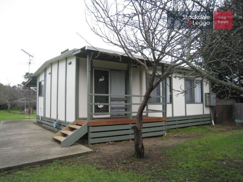 24 Woodlands Grove, Safety Beach VIC 3936