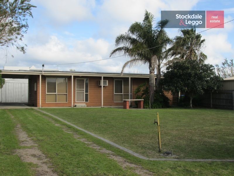 12 Tonkin Street, Safety Beach VIC 3936
