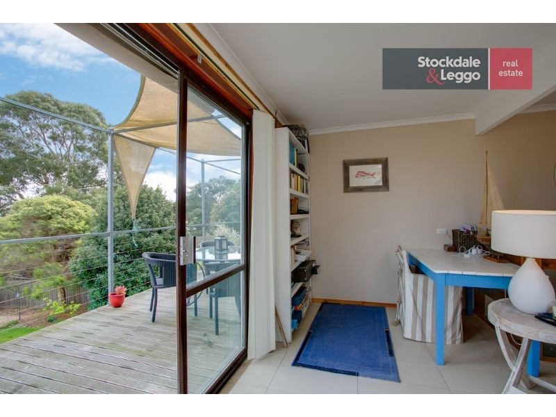 16 Hillman Avenue, Mccrae VIC 3938