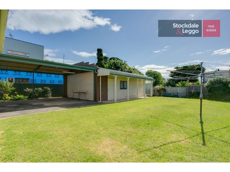 97 Seaview Avenue, Safety Beach VIC 3936