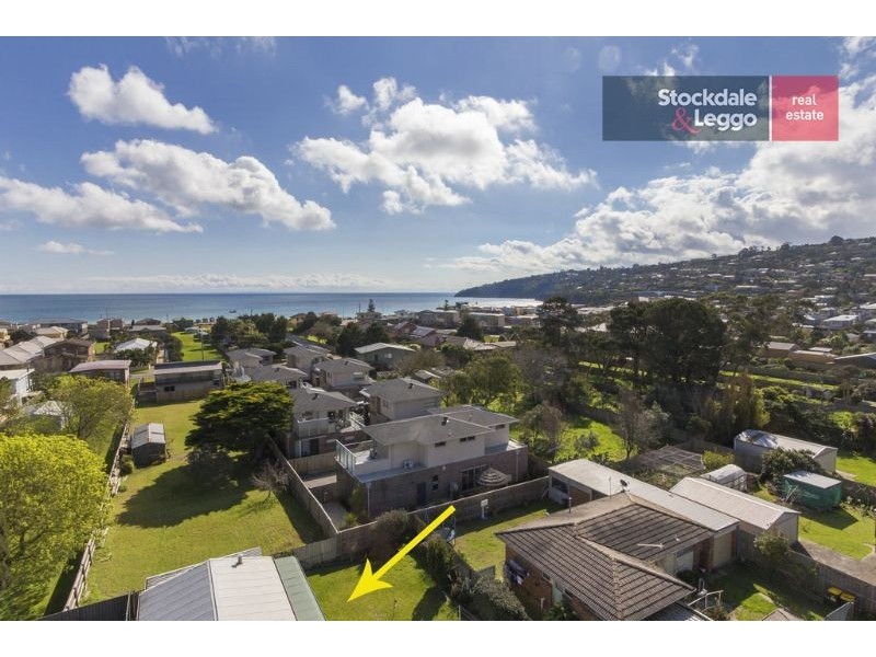 97 Seaview Avenue, Safety Beach VIC 3936