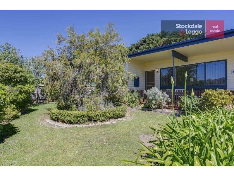 17 Watson Avenue, Dromana VIC 3936