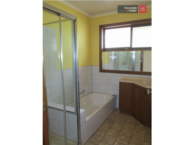 16 Lombardy Avenue, Dromana VIC 3936