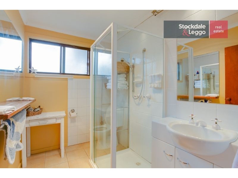 16 Hillman Avenue, Mccrae VIC 3938