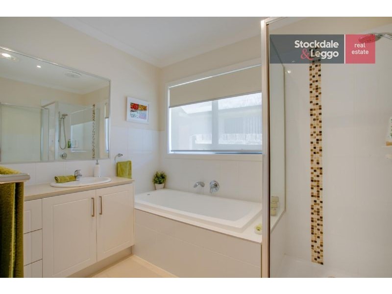 6 Lake View Lane, Safety Beach VIC 3936