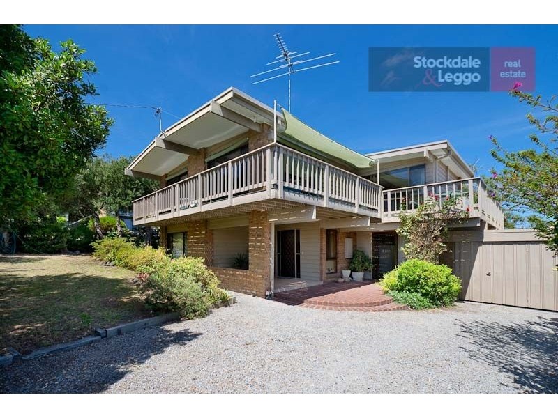 8 Wonga Grove, Mccrae VIC 3938