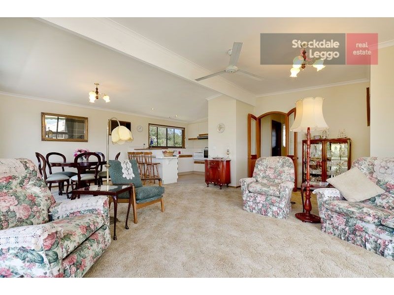 8 Wonga Grove, Mccrae VIC 3938