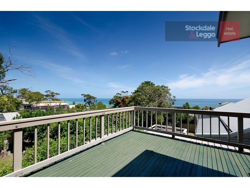 8 Wonga Grove, Mccrae VIC 3938