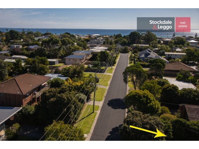 9 Knott Street, Safety Beach VIC 3936