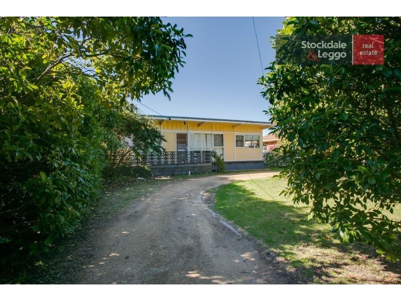 9 Knott Street, Safety Beach VIC 3936