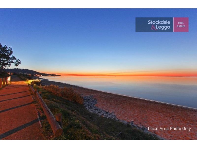 9 Knott Street, Safety Beach VIC 3936