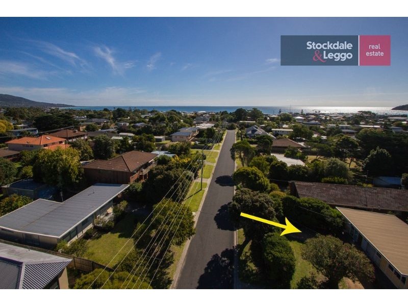 9 Knott Street, Safety Beach VIC 3936