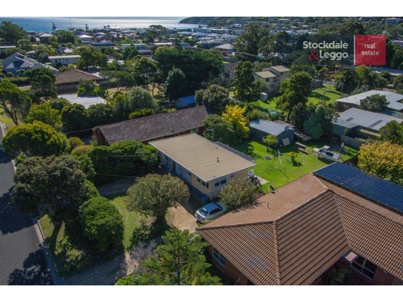 9 Knott Street, Safety Beach VIC 3936