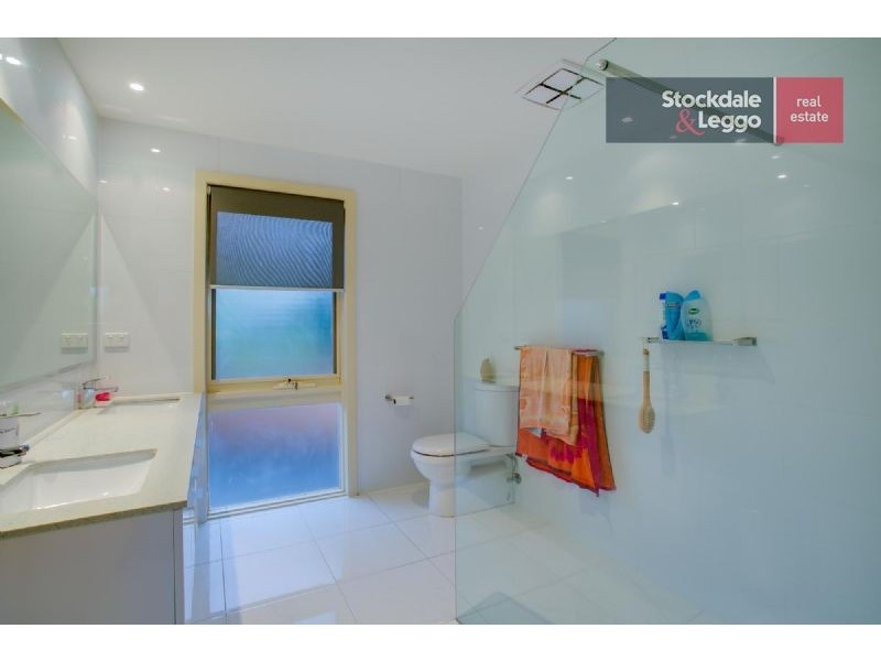 10 Beverley Street, Dromana VIC 3936