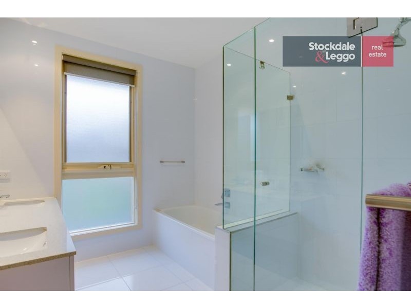 10 Beverley Street, Dromana VIC 3936