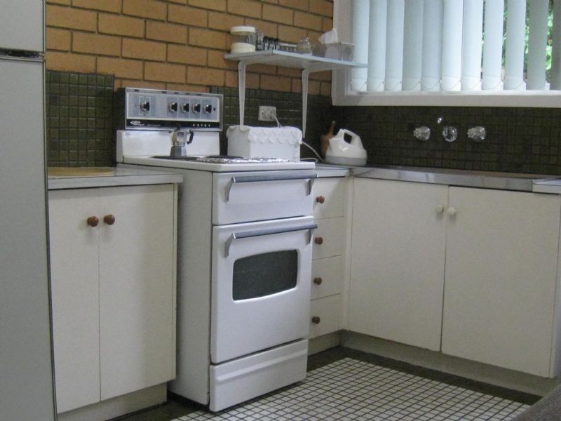 2/8 Seaview Parade, Dromana VIC 3936