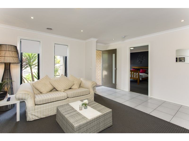 81 Bayview Avenue, Rosebud VIC 3939