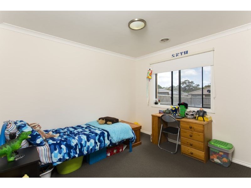 81 Bayview Avenue, Rosebud VIC 3939