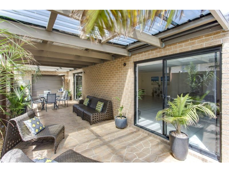 81 Bayview Avenue, Rosebud VIC 3939