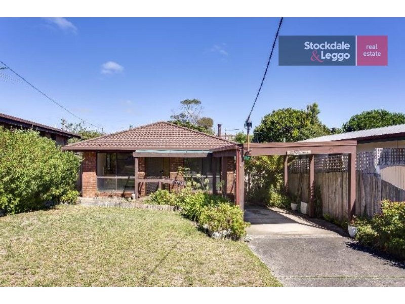 44 Sixth Avenue, Rosebud VIC 3939