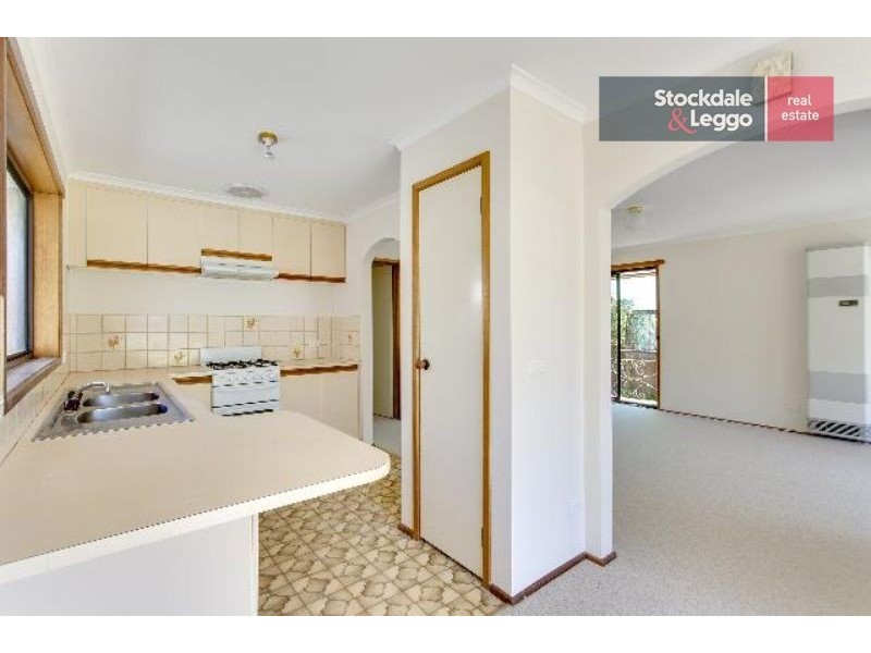 44 Sixth Avenue, Rosebud VIC 3939