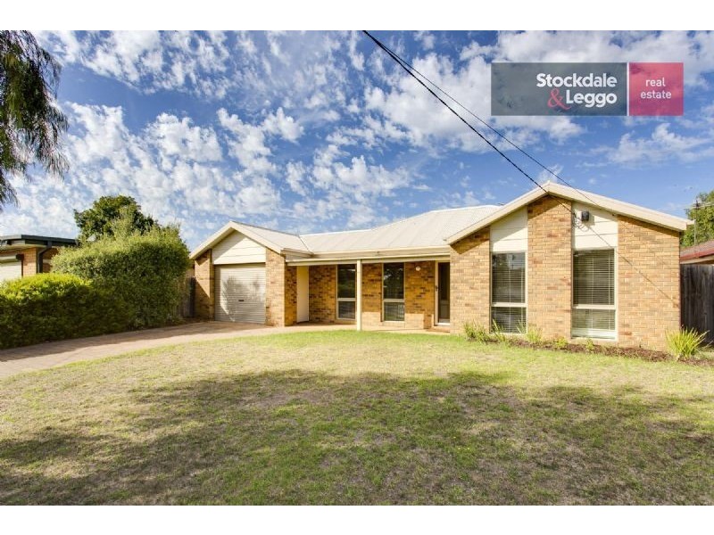 17 Whyte Street, Rosebud West VIC 3940