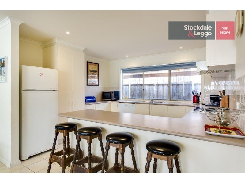 17 Whyte Street, Rosebud West VIC 3940